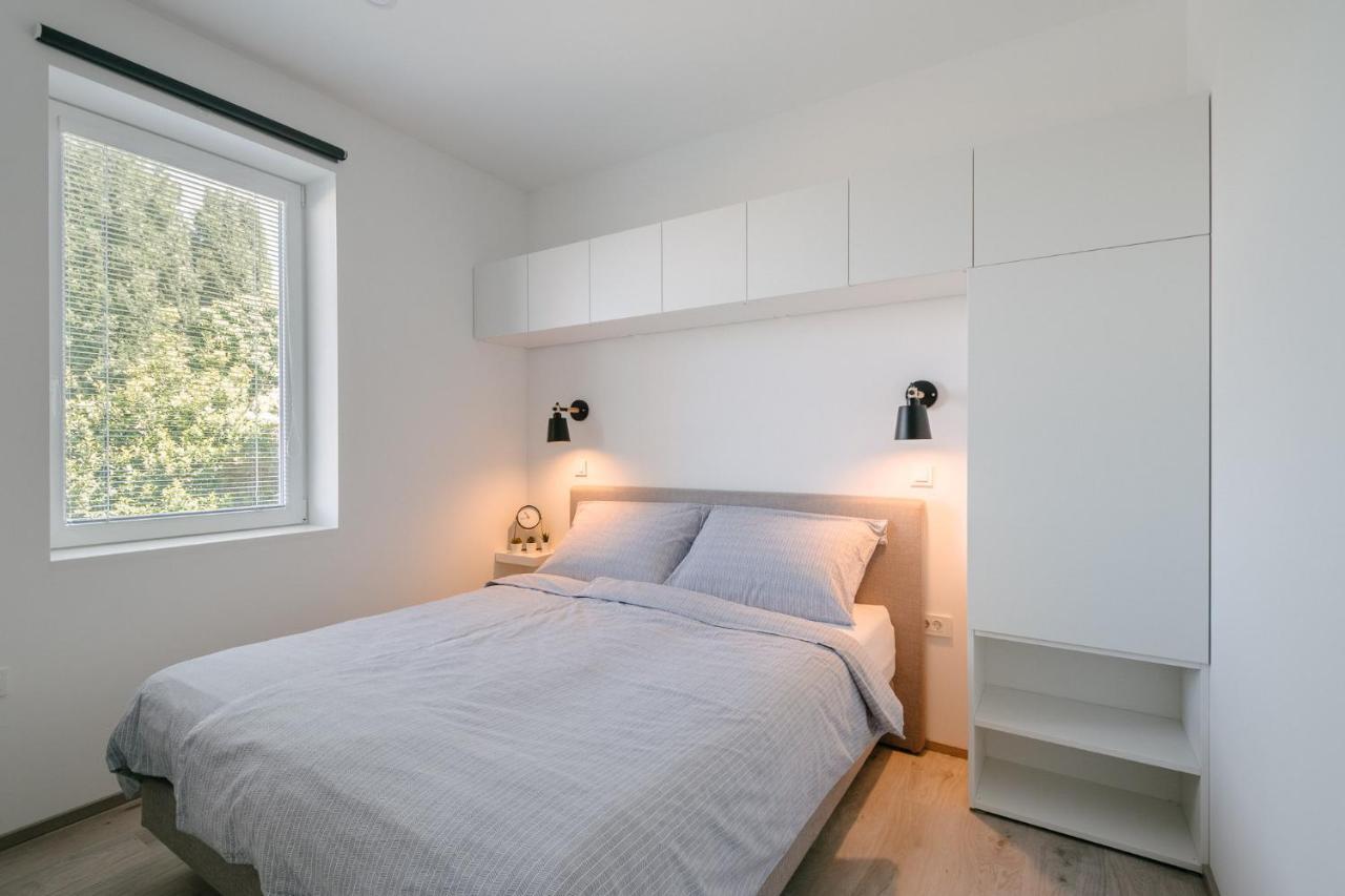Apartment Fresh - Parking Included Izola Exteriör bild