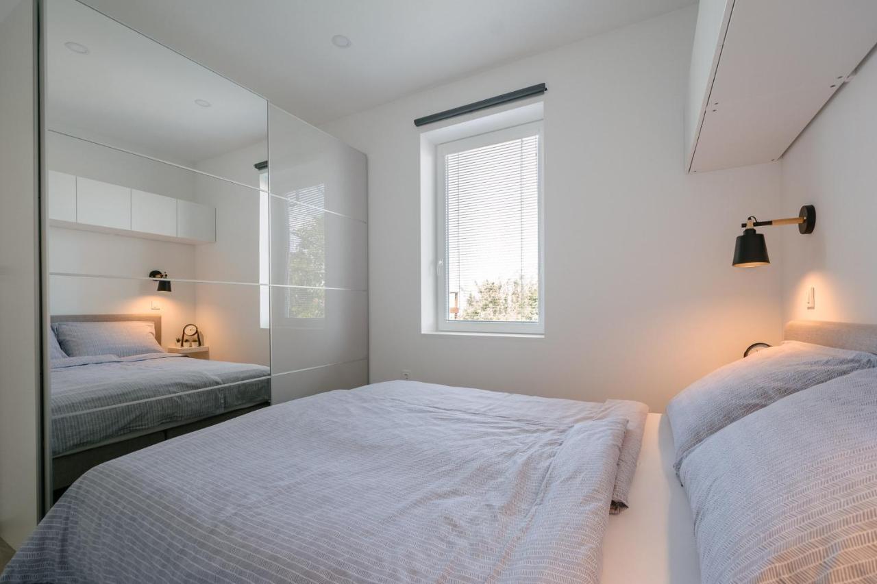 Apartment Fresh - Parking Included Izola Exteriör bild